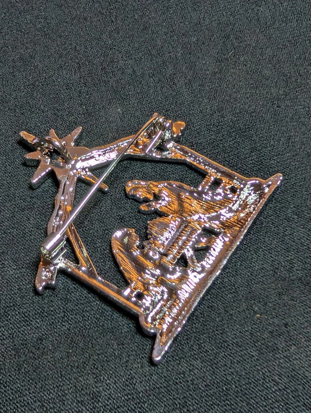 Silver Nativity Scene Brooch Pin - Holiday